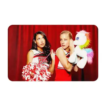 Brittana ( Brittany & Santana-Glee ) 3 Размери Начало Килим за килим Brittana Santana Lopez Naya Rivera Gleek Brittany Pierce